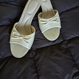 Kelly & Katie Cream Bow Slide Sandals